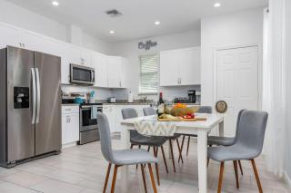 Sea Gem Retreat. Beach.Wine.Dine.Relax.Repeat - Naples - 2