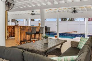 Beach, pool and fun times at Blue Oyster Lagoon - Fort Myers Beach - 7