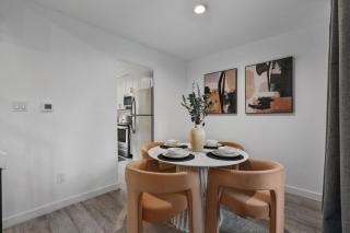 Luxurious Hidden Gem l Downtown Access l Fireplace - Austin - 4