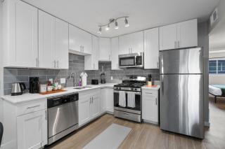 Mins 2 Dwntown - Private Stay - Nestled Austin Pad - 3