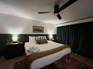 The Scholar Suite with 1 King - Columbia - 6