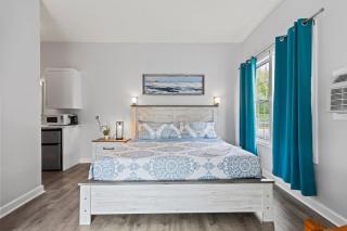 Cozy King Suite Steps to the Beach (441) - Old Orchard Beach - 6
