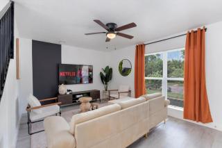 Luxurious Hidden Gem l Downtown Access l Balcony - Austin - 1