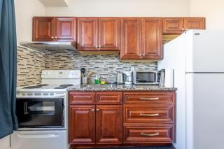Modern 1BR Getaway, Walk to Niagara Falls - Niagara Falls - 8