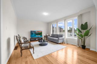Prime Peterborough - 4BR and Office, Newly Renovated - Peterborough - 9