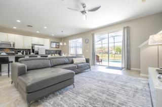 4-bedroom Townhome Resort with Private Pool and BBQ Grill - Kissimmee - 7