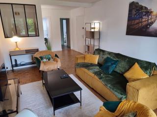 Appartement neuf, vue sur parc, 5 minutes à pied du centre historique et piéton - Pau - 0