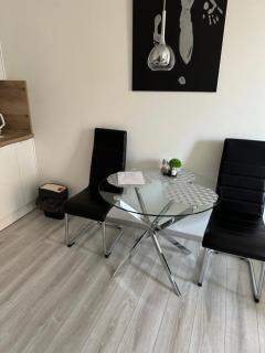 Majestic Old Town Apartments - Bratislava - 9