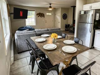 Private Mountain Getaway, Hot Tub, Fire Pit, BBQ, Games - Conway - 3