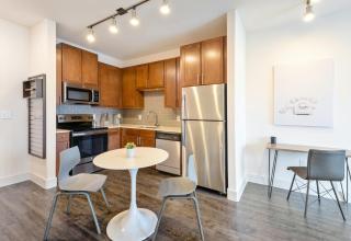 Green Apartments by Barsala - Kyle - 4