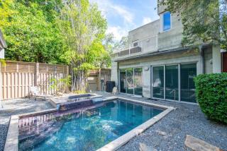 Contra House -Luxury Home With Pool - 9
