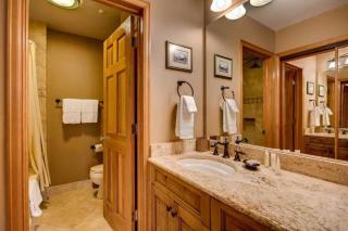 Highlands Lodge 106 by East West Hospitality - 5