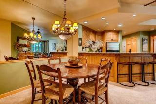 Highlands Lodge 106 by East West Hospitality - 2