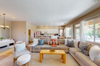 Desert Dream House - 6