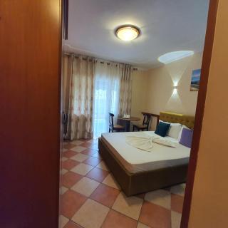 My Rooms ApartHotel & Bar Tirana - 1