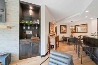 Highlands Lodge 300 by East West Hospitality - 9