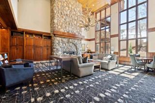 Highlands Lodge 300 by East West Hospitality - 9