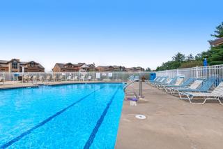 Sunset Condominiums: The Retreat - Arkdale - 5