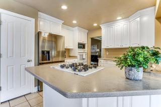 Sprawling Utah Mansion with Private Hot Tub and Sauna - 5