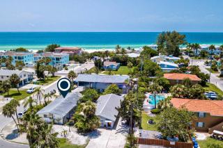 Gertie's Coconut House - 1