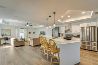 Near Shopping and Restaurants Cape Coral Getaway - Matlacha - 1