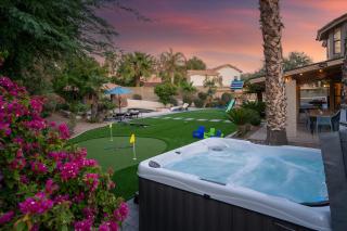 Private Pickleball Resort Spa Pool & Playground - Phoenix - 9