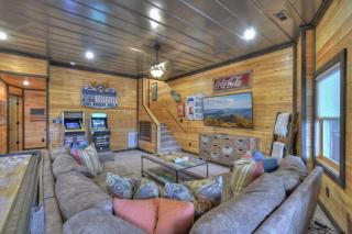 Skyfall Sweeping mountain views gas fireplace hot tub - Mineral Bluff - 5