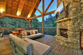 Your Happy Place - Rustic lodge vibes meet luxurious modern amenities - Mineral Bluff - 8