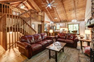 Reel Bliss Cabin - Cozy rustic interiors Wifi fireplace and lake access - Marblehill - 2
