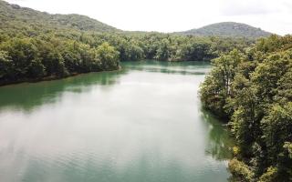 Lake Escape - Lounge with Scenic Lake Views - Dawsonville - 6