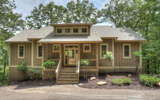 Lake Escape - Lounge with Scenic Lake Views - Dawsonville - 2