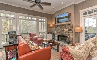 Deer Valley - Soak in the Hot Tub Sip Wine Fireside Play Golf - Marblehill - 3