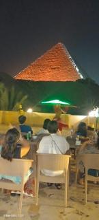 New Crystal Pyramids View - Caïro - 2