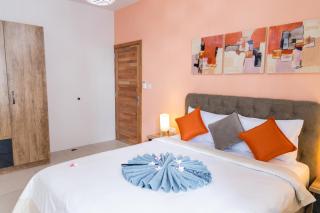 Luxury Tropical Oasis 3 BR with Pool close to Beach - 4