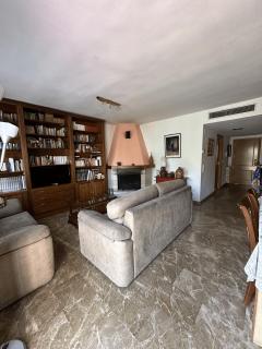 Amplio y Comodo Chalet en Zaragoza con piscina y tenis - Saragoça - 8