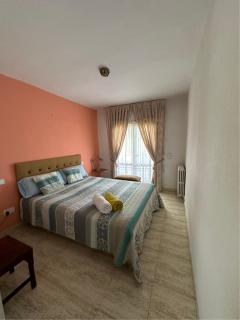 Amplio y Comodo Chalet en Zaragoza con piscina y tenis - Saragoça - 6