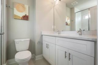 Brand New Build 10 Min- Uptown - 9