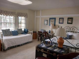 Carmel Comfort - 8