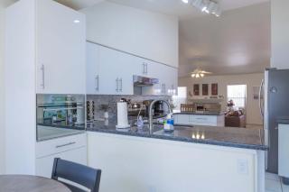 Modern House with Office Cornhole Near Freeways - Chandler - 1