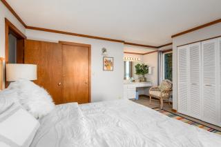 Little Creek Cove Beach Resort - 1