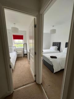 Cozy 3 Bed - Prime Location - 1