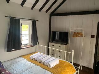 Quay Cottage in Sandwich, UK - 5