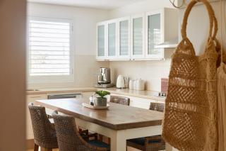 Arabella - Nelson Bay - 4