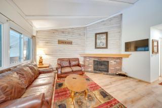 Near Hiking Renovated Breck Condo with Tennis Court - 9