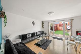 Reading Deluxe-Contractor,Business,Family,Parking In Reading - 9