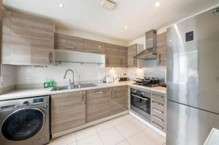 Reading Deluxe-Contractor,Business,Family,Parking In Reading - 3