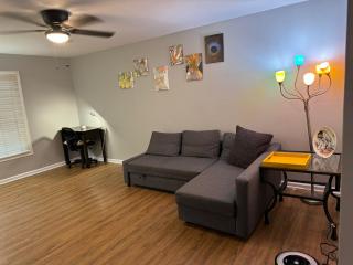 2 Bedroom Townhouse - Charlotte - 3