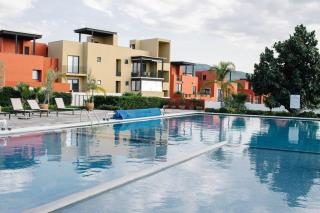 Casa espaciosa y acogedora en residencial de lujo - 2