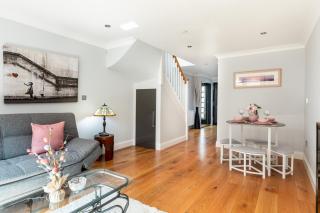 Exceptional 2 Bed Boutique Home In Mill Hill - Mill Hill - 9
