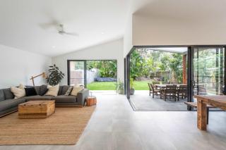 Black Cockatoo - Oceanstays - Pet Friendly - Yamba - 0